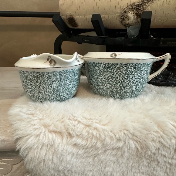 Vintage Creamer and Sugar Dish - 6276 Thistledown Maddock England - Picture 3 of 11